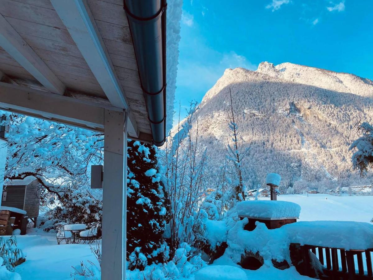 Forest Chalet Retreat: Mountain Views, Sauna & Garden Oasis Golling an der Salzach Exterior photo