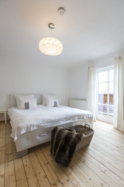 Forest Chalet Retreat: Mountain Views, Sauna & Garden Oasis Golling an der Salzach Room photo